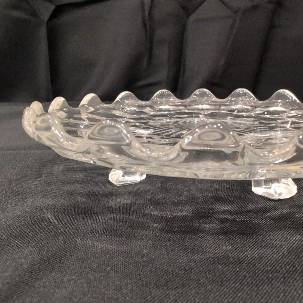 Vtg Clear Pressed Glass Honeycomb Footed Trivet Scalloped Edge Sunburst Center - Picture 6 of 6
